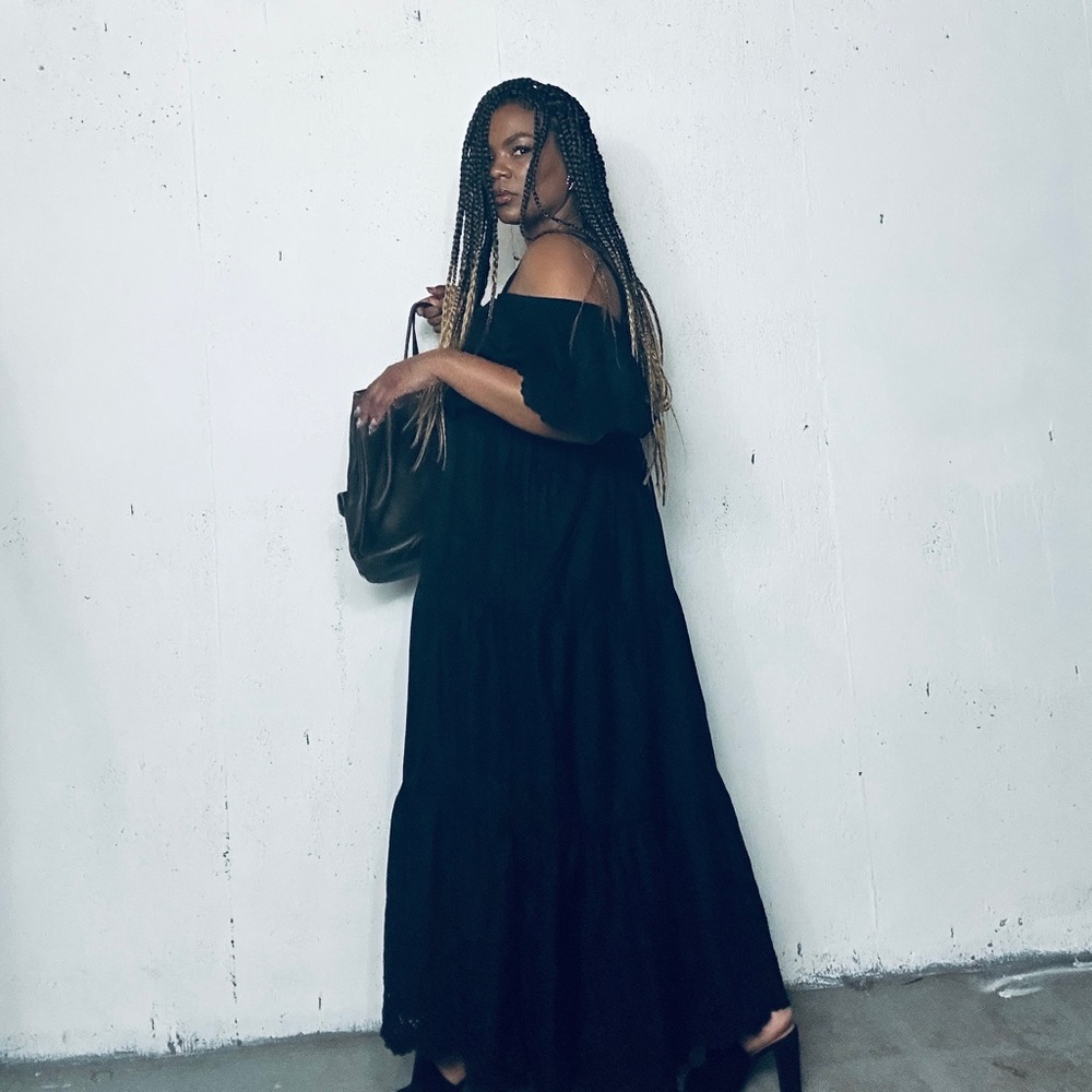 Old Navy Off the Shoulders Black Embroidery Maxi Dress, XXL - Picture 3 of 9